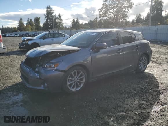 ✅ 2013 Lexus CT 200h • VIN: JTHKD5BH5D2172210 • Lot: 84765655. Wystawiony na Copart z przebiegiem 159 018 mil. Bezpłatny archiwum sprzedaży aukcyjnych z USA i szczegółowy raport historii pojazdu na DreamBid. Zdjęcie 1.