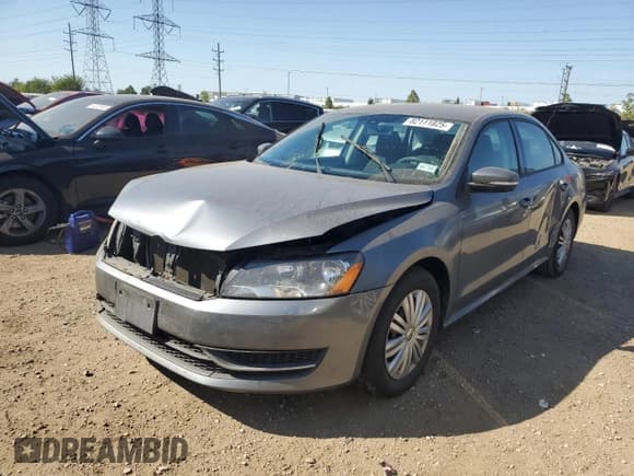 ✅ 2014 Volkswagen Passat S • VIN: 1VWAP7A32EC026863 • Lot: 82111825. Wystawiony na Copart z przebiegiem 174 070 mil. Bezpłatny archiwum sprzedaży aukcyjnych z USA i szczegółowy raport historii pojazdu na DreamBid. Zdjęcie 1.