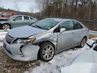 ✅ 2010 Lexus HS 250h • VIN: JTHBB1BA9A2017186 • Лот: 41837274. Опубликован ранее на Copart с пробегом 290 026 миль. Бесплатный доступ к архиву аукционных продаж из США и подробный отчёт об истории автомобиля на DreamBid. Изображение 1.