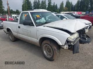 ✅ 2003 Chevrolet S-10 LS • VIN: 1GCCS14H938213726 • Лот: 42794706. Опубликован ранее на IAAI с пробегом 128 706 миль. Бесплатный доступ к архиву аукционных продаж из США и подробный отчёт об истории автомобиля на DreamBid. Изображение 1.