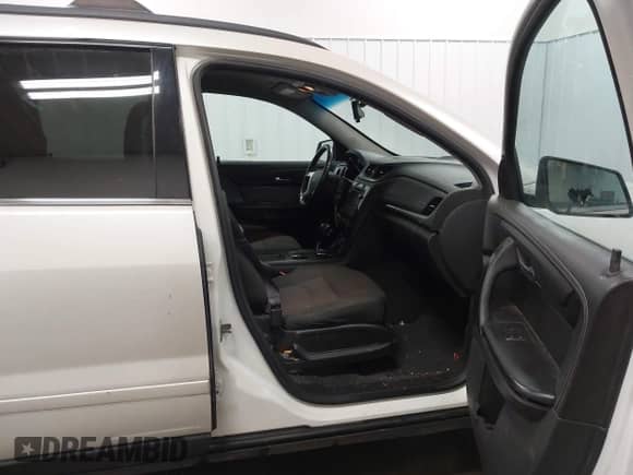 ✅ 2015 Chevrolet Traverse LT • VIN: 1GNKVGKD1FJ311806 • Лот: 43288355. Опубликован ранее на IAAI с пробегом 173 040 миль. Бесплатный доступ к архиву аукционных продаж из США и подробный отчёт об истории автомобиля на DreamBid. Изображение 5.