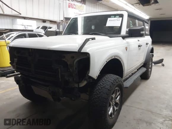 ✅ 2021 Ford Bronco • VIN: 1FMEE5DP2MLA94460 • Лот: 41615753. Опубликован ранее на IAAI с пробегом 43 808 миль. Бесплатный доступ к архиву аукционных продаж из США и подробный отчёт об истории автомобиля на DreamBid. Изображение 19.