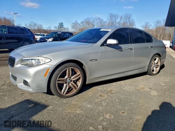✅ 2013 BMW 5 Series 550i xDrive • VIN: WBAFU9C53DDY72808 • Lot: 94936385. Listed on Copart with 111,322 mi. Free auction sales archive from the USA and detailed vehicle history report at DreamBid. Image 1.