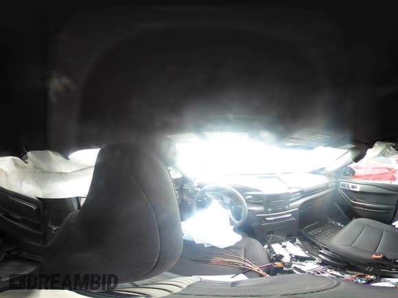 ✅ 2023 Ford Police Interceptor Utility • VIN: 1FM5K8AB1PGB98874 • Lot: 41903965. Wystawiony na IAAI z przebiegiem Nie podano. Bezpłatny archiwum sprzedaży aukcyjnych z USA i szczegółowy raport historii pojazdu na DreamBid. Zdjęcie 17.