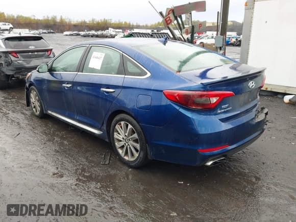 ✅ 2017 Hyundai Sonata Sport • VIN: 5NPE34AF4HH562019 • Lot: 43446427. Listed on IAAI with 169,719 mi. Free auction sales archive from the USA and detailed vehicle history report at DreamBid. Image 3.