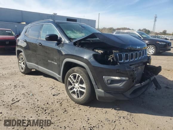 ✅ 2019 Jeep Compass Latitude • VIN: 3C4NJCBB4KT706462 • Lot: 90300245. Wystawiony na Copart z przebiegiem Nie podano. Bezpłatny archiwum sprzedaży aukcyjnych z USA i szczegółowy raport historii pojazdu na DreamBid. Zdjęcie 4.