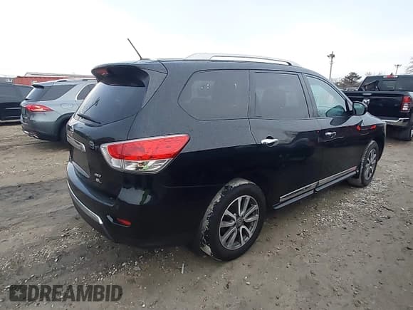 ✅ 2014 Nissan Pathfinder SL • VIN: 5N1AR2MM8EC619918 • Lot: 43733643. Listed on IAAI with 160,996 mi. Free auction sales archive from the USA and detailed vehicle history report at DreamBid. Image 4.