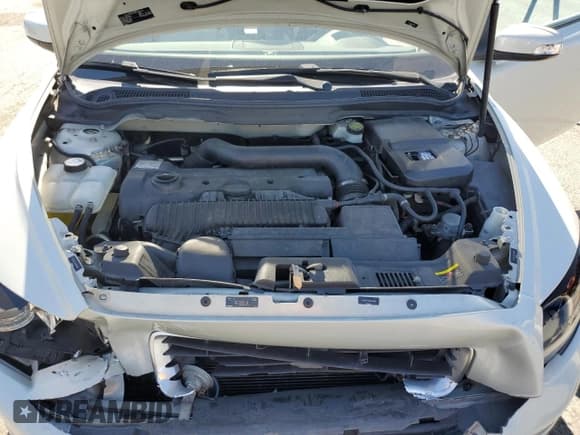 ✅ 2009 Volvo C30 • VIN: YV1MK672492149660 • Лот: 63189315. Опубликован ранее на Copart с пробегом 128 175 миль. Бесплатный доступ к архиву аукционных продаж из США и подробный отчёт об истории автомобиля на DreamBid. Изображение 11.