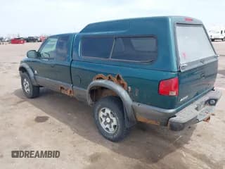 ✅ 1998 Chevrolet S-10 LS • VIN: 1GCCT19W6W8223364 • Лот: 42156435. Опубликован ранее на IAAI с пробегом Не указан. Бесплатный доступ к архиву аукционных продаж из США и подробный отчёт об истории автомобиля на DreamBid. Изображение 3.