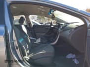 ✅ 2015 Hyundai Elantra SE • VIN: 5NPDH4AE8FH640996 • Лот: 43647501. Опубликован ранее на IAAI с пробегом 191 379 миль. Бесплатный доступ к архиву аукционных продаж из США и подробный отчёт об истории автомобиля на DreamBid. Изображение 5.