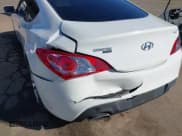 ✅ 2011 Hyundai Genesis Coupe Track • VIN: KMHHU6KH8BU059348 • Lot: 41648288. Wystawiony na IAAI z przebiegiem 47 197 mil. Bezpłatny archiwum sprzedaży aukcyjnych z USA i szczegółowy raport historii pojazdu na DreamBid. Zdjęcie 6.