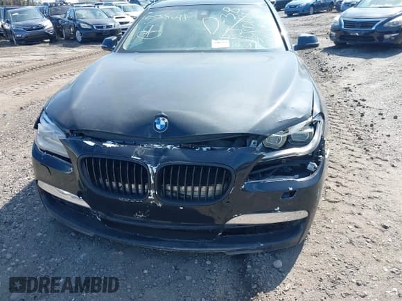 ✅ 2015 BMW 7 Series 750i xDrive • VIN: WBAYB6C57FD965802 • Lot: 40588698. Listed on IAAI with Not provided. Free auction sales archive from the USA and detailed vehicle history report at DreamBid. Image 10.