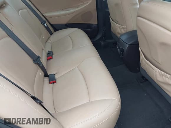 ✅ 2012 Hyundai Sonata SE • VIN: 5NPEC4AC4CH499437 • Lot: 43419099. Wystawiony na IAAI z przebiegiem 112 599 mil. Bezpłatny archiwum sprzedaży aukcyjnych z USA i szczegółowy raport historii pojazdu na DreamBid. Zdjęcie 8.