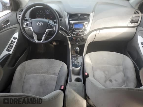 ✅ 2012 Hyundai Accent SE • VIN: KMHCU5AE7CU026127 • Лот: 72065674. Опубликован ранее на Copart с пробегом 84 563 миль. Бесплатный доступ к архиву аукционных продаж из США и подробный отчёт об истории автомобиля на DreamBid. Изображение 8.