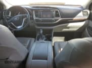 ✅ 2014 Toyota Highlander Limited • VIN: 5TDDCRFH3ES005904 • Лот: 82244515. Опубликован ранее на Copart с пробегом 155 804 миль. Бесплатный доступ к архиву аукционных продаж из США и подробный отчёт об истории автомобиля на DreamBid. Изображение 8.