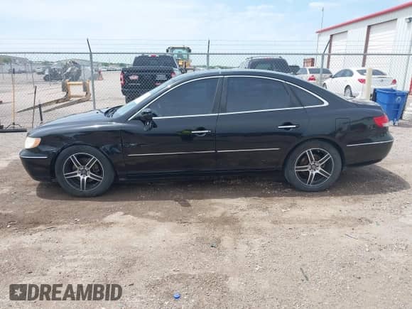 2008 Hyundai Azera Limited с VIN KMHFC46F78A318963, выставлен на аукционе IAAI как лот 42130920 с пробегом 104 412 миль миль и . История ставок и продаж доступна на DreamBid. Изображение 14.