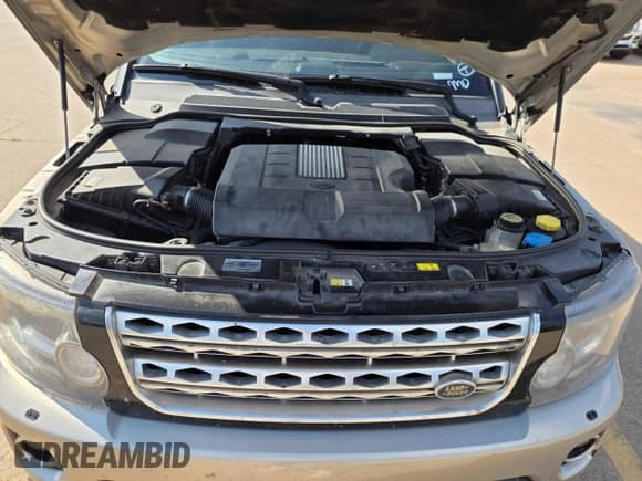 ✅ 2016 Land Rover LR4 HSE Lux • VIN: SALAK2V64GA791170 • Лот: 87456675. Опубликован ранее на Copart с пробегом 170 583 миль. Бесплатный доступ к архиву аукционных продаж из США и подробный отчёт об истории автомобиля на DreamBid. Изображение 7.