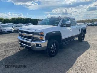 2015 Chevrolet Silverado 2500HD LT с VIN 1GC1KVEG4FF650618, выставлен на аукционе Copart как лот 85948635 с пробегом 187 804 миль миль и Чистый • Clean title. История ставок и продаж доступна на DreamBid. Изображение 1.