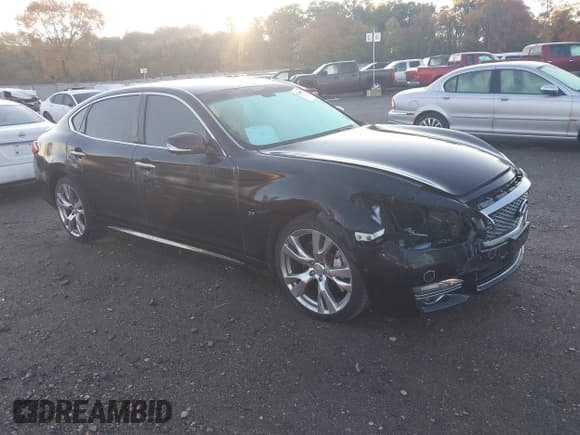 ✅ 2017 Infiniti Q70 3.7 • VIN: JN1BY1PR3HM210112 • Лот: 43498184. Опубликован ранее на IAAI с пробегом 31 605 миль. Бесплатный доступ к архиву аукционных продаж из США и подробный отчёт об истории автомобиля на DreamBid. Изображение 1.