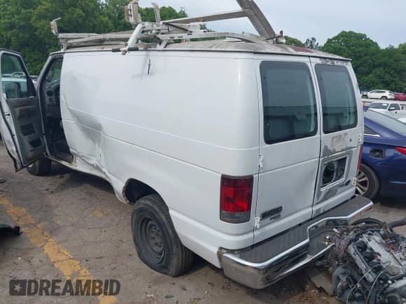 ✅ 2011 Ford Econoline Cargo Commercial • VIN: 1FTNE2ELXBDB13360 • Lot: 42162917. Listed on IAAI with 283,697 mi. Free auction sales archive from the USA and detailed vehicle history report at DreamBid. Image 3.