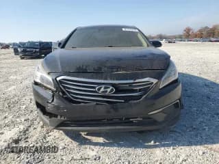 ✅ 2016 Hyundai Sonata SE • VIN: 5NPE24AF9GH423098 • Lot: 91777215. Listed on Copart with 185,895 mi. Free auction sales archive from the USA and detailed vehicle history report at DreamBid. Image 5.