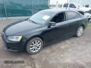 ✅ 2013 Volkswagen Jetta SE • VIN: 3VWDX7AJ5DM258429 • Lot: 42372776. Listed on IAAI with 211,579 mi. Free auction sales archive from the USA and detailed vehicle history report at DreamBid. Image 2.