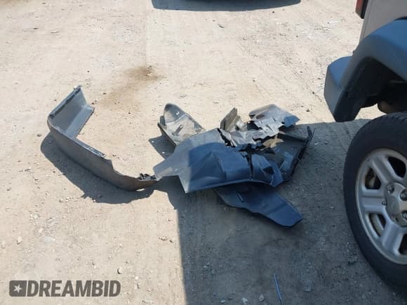 ✅ 2016 Jeep Wrangler Unlimited Freedom • VIN: 1C4BJWDG7GL226173 • Lot: 42806620. Wystawiony na IAAI z przebiegiem Nie podano. Bezpłatny archiwum sprzedaży aukcyjnych z USA i szczegółowy raport historii pojazdu na DreamBid. Zdjęcie 12.