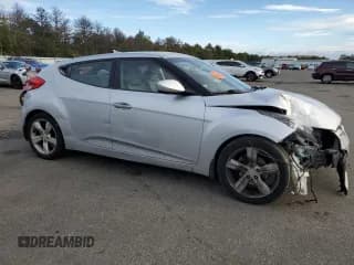 ✅ 2012 Hyundai Veloster w/Red Int • VIN: KMHTC6AD9CU039879 • Lot: 73719614. Wystawiony na Copart z przebiegiem 14 548 mil. Bezpłatny archiwum sprzedaży aukcyjnych z USA i szczegółowy raport historii pojazdu na DreamBid. Zdjęcie 4.