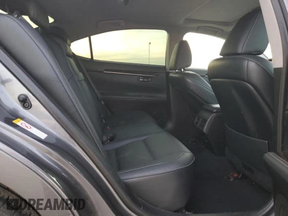 ✅ 2016 Lexus ES 330 • VIN: 58ABK1GG9GU009363 • Lot: 91963945. Listed on Copart with 144,075 mi. Free auction sales archive from the USA and detailed vehicle history report at DreamBid. Image 10.
