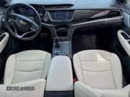 ✅ 2020 Cadillac XT6 AWD Sport • VIN: 1GYKPGRS1LZ100975 • Lot: 94001775. Wystawiony na Copart z przebiegiem 39 149 mil. Bezpłatny archiwum sprzedaży aukcyjnych z USA i szczegółowy raport historii pojazdu na DreamBid. Zdjęcie 9.