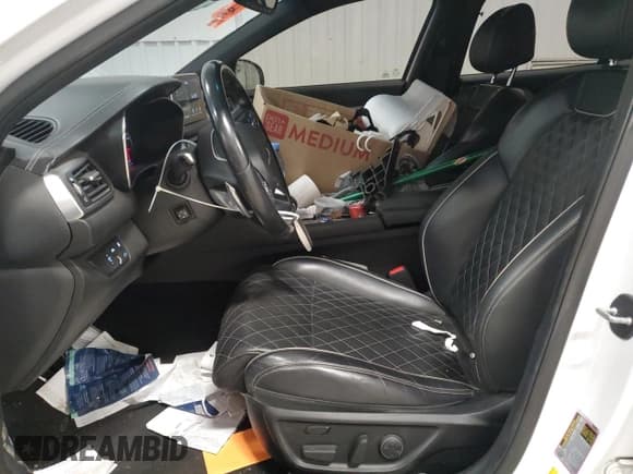 ✅ 2019 Genesis G70 Advanced • VIN: KMTG44LA9KU034238 • Lot: 91726885. Listed on Copart with 90,625 mi. Free auction sales archive from the USA and detailed vehicle history report at DreamBid. Image 7.