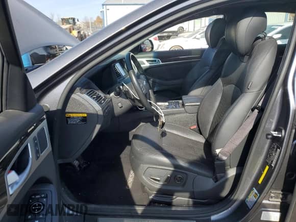 2015 Hyundai Genesis 3.8L z VIN KMHGN4JE8FU086141, wystawiony jako Copart lot #77442744 z przebiegiem 134 477 mil mil oraz Szkoda całkowita • Salvage title. Historia ofert i sprzedaży dostępna na DreamBid. Obrazek 7.