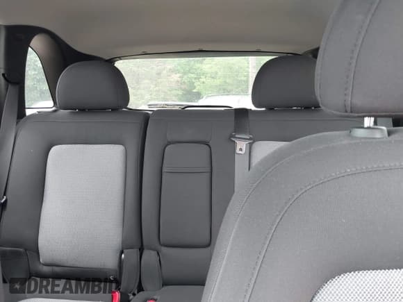 ✅ 2012 Chevrolet Captiva Sport LT • VIN: 3GNAL3E53CS652200 • Lot: 42126641. Wystawiony na IAAI z przebiegiem 191 050 mil. Bezpłatny archiwum sprzedaży aukcyjnych z USA i szczegółowy raport historii pojazdu na DreamBid. Zdjęcie 12.