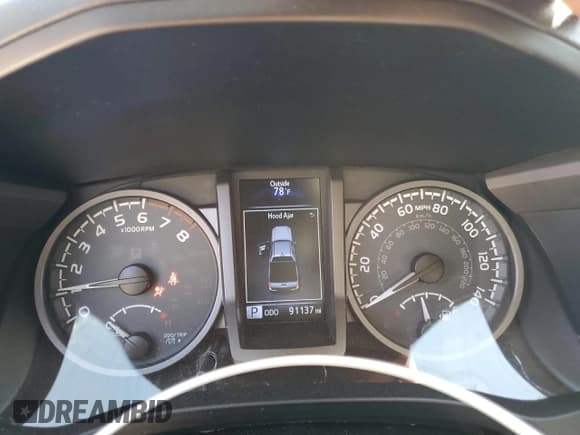 ✅ 2017 Toyota Tacoma TRD Sport • VIN: 5TFAZ5CN3HX053518 • Лот: 89617265. Опубликован ранее на Copart с пробегом 91 137 миль. Бесплатный доступ к архиву аукционных продаж из США и подробный отчёт об истории автомобиля на DreamBid. Изображение 9.