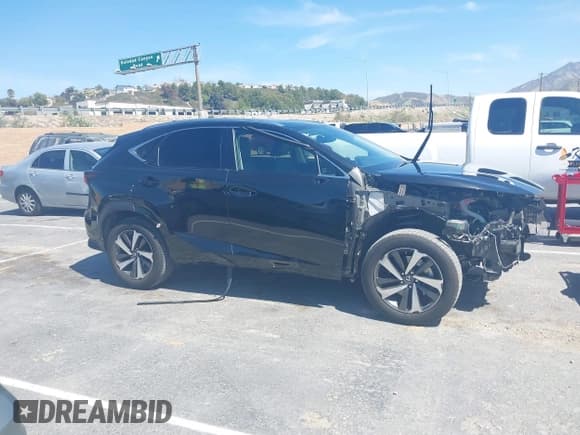 ✅ 2021 Lexus NX 300 • VIN: JTJGARBZ2M2186062 • Lot: 41861330. Wystawiony na IAAI z przebiegiem 8 508 mil. Bezpłatny archiwum sprzedaży aukcyjnych z USA i szczegółowy raport historii pojazdu na DreamBid. Zdjęcie 14.