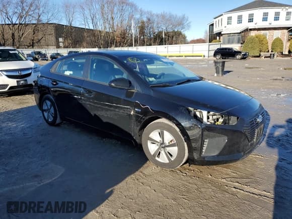 ✅ 2017 Hyundai Ioniq Blue • VIN: KMHC65LC6HU047015 • Lot: 85462824. Wystawiony na Copart z przebiegiem 82 048 mil. Bezpłatny archiwum sprzedaży aukcyjnych z USA i szczegółowy raport historii pojazdu na DreamBid. Zdjęcie 4.