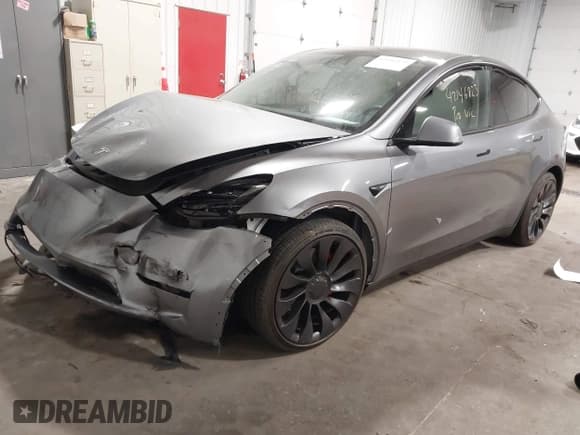 ✅ 2024 Tesla Model Y Performance • VIN: 7SAYGDEF1RF153247 • Lot: 42146823. Wystawiony na IAAI z przebiegiem 8 304 mil. Bezpłatny archiwum sprzedaży aukcyjnych z USA i szczegółowy raport historii pojazdu na DreamBid. Zdjęcie 16.