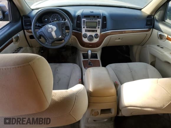 ✅ 2009 Hyundai Santa Fe GLS • VIN: 5NMSG73D29H302995 • Lot: 84647754. Listed on Copart with 173,443 mi. Free auction sales archive from the USA and detailed vehicle history report at DreamBid. Image 8.