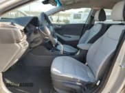 ✅ 2022 Hyundai Ioniq Blue • VIN: KMHC65LC8NU281734 • Lot: 42802745. Wystawiony na Copart z przebiegiem 40 832 mil. Bezpłatny archiwum sprzedaży aukcyjnych z USA i szczegółowy raport historii pojazdu na DreamBid. Zdjęcie 7.