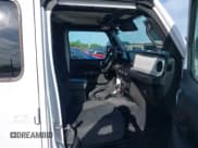 ✅ 2024 Jeep Wrangler Sport S • VIN: 1C4PJXDG5RW244037 • Лот: 42322052. Опубликован ранее на IAAI с пробегом 29 580 миль. Бесплатный доступ к архиву аукционных продаж из США и подробный отчёт об истории автомобиля на DreamBid. Изображение 5.