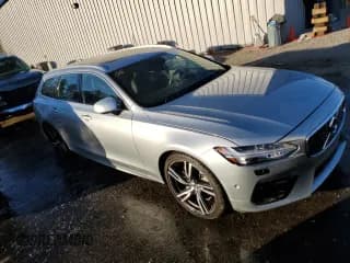 ✅ 2019 Volvo V90 • VIN: YV1A22VM6K1086539 • Лот: 69065132. Опубликован ранее на Copart с пробегом 33 067 миль. Бесплатный доступ к архиву аукционных продаж из США и подробный отчёт об истории автомобиля на DreamBid. Изображение 4.
