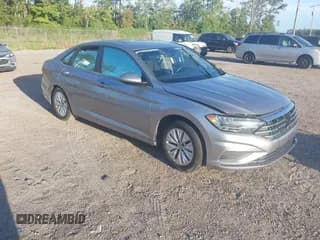 ✅ 2019 Volkswagen Jetta S • VIN: 3VWN57BUXKM248494 • Lot: 42481447. Wystawiony na IAAI z przebiegiem 56 490 mil. Bezpłatny archiwum sprzedaży aukcyjnych z USA i szczegółowy raport historii pojazdu na DreamBid. Zdjęcie 1.