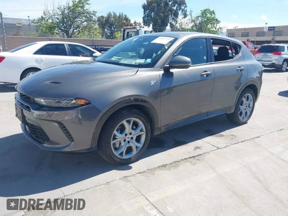 2024 Dodge Hornet R/T with VIN ZACPDFCW9R3A33003, listed as a IAAI auction lot 42021334 with 31,154 mi miles and . Bid and sale history available at DreamBid. Image 17.