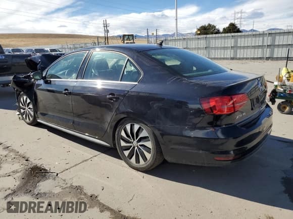✅ 2016 Volkswagen Jetta Hybrid SEL Premium • VIN: 3VW637AJ9GM344920 • Lot: 43806034. Listed on Copart with 38,109 mi. Free auction sales archive from the USA and detailed vehicle history report at DreamBid. Image 2.