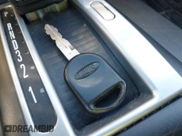 ✅ 2006 Ford Mustang Standard • VIN: 1ZVFT84N365188981 • Лот: 41144444. Опубликован ранее на IAAI с пробегом 138 311 миль. Бесплатный доступ к архиву аукционных продаж из США и подробный отчёт об истории автомобиля на DreamBid. Изображение 11.