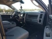 ✅ 2018 Ram 2500 Tradesman • VIN: 3C6UR5CL1JG390282 • Lot: 42133001. Listed on IAAI with 256,087 mi. Free auction sales archive from the USA and detailed vehicle history report at DreamBid. Image 5.