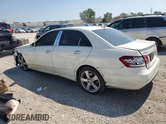 ✅ 2012 Mercedes-Benz E 350 Sport • VIN: WDDHF8JB5CA601425 • Lot: 80492265. Wystawiony na Copart z przebiegiem 200 747 mil. Bezpłatny archiwum sprzedaży aukcyjnych z USA i szczegółowy raport historii pojazdu na DreamBid. Zdjęcie 2.