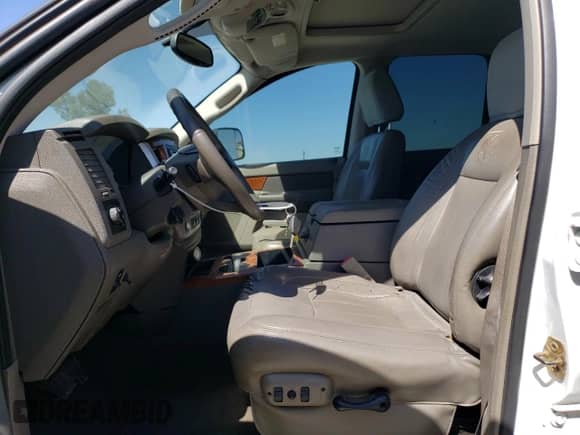 2006 Dodge 3500 Laramie с VIN 3D3MX48C46G261422, выставлен на аукционе Copart как лот 55848465 с пробегом 135 920 миль миль и Списание • Salvage title. История ставок и продаж доступна на DreamBid. Изображение 7.