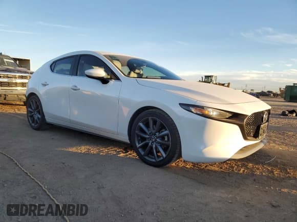 ✅ 2019 Mazda 3 Preferred • VIN: JM1BPBMM4K1122953 • Lot: 87272065. Wystawiony na Copart z przebiegiem 82 507 mil. Bezpłatny archiwum sprzedaży aukcyjnych z USA i szczegółowy raport historii pojazdu na DreamBid. Zdjęcie 4.