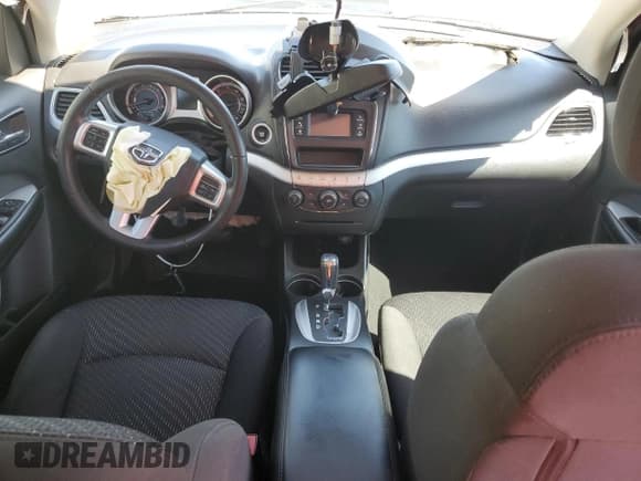 ✅ 2018 Dodge Journey SE • VIN: 3C4PDCAB3JT444272 • Лот: 70497295. Опубликован ранее на Copart с пробегом 73 732 миль. Бесплатный доступ к архиву аукционных продаж из США и подробный отчёт об истории автомобиля на DreamBid. Изображение 8.